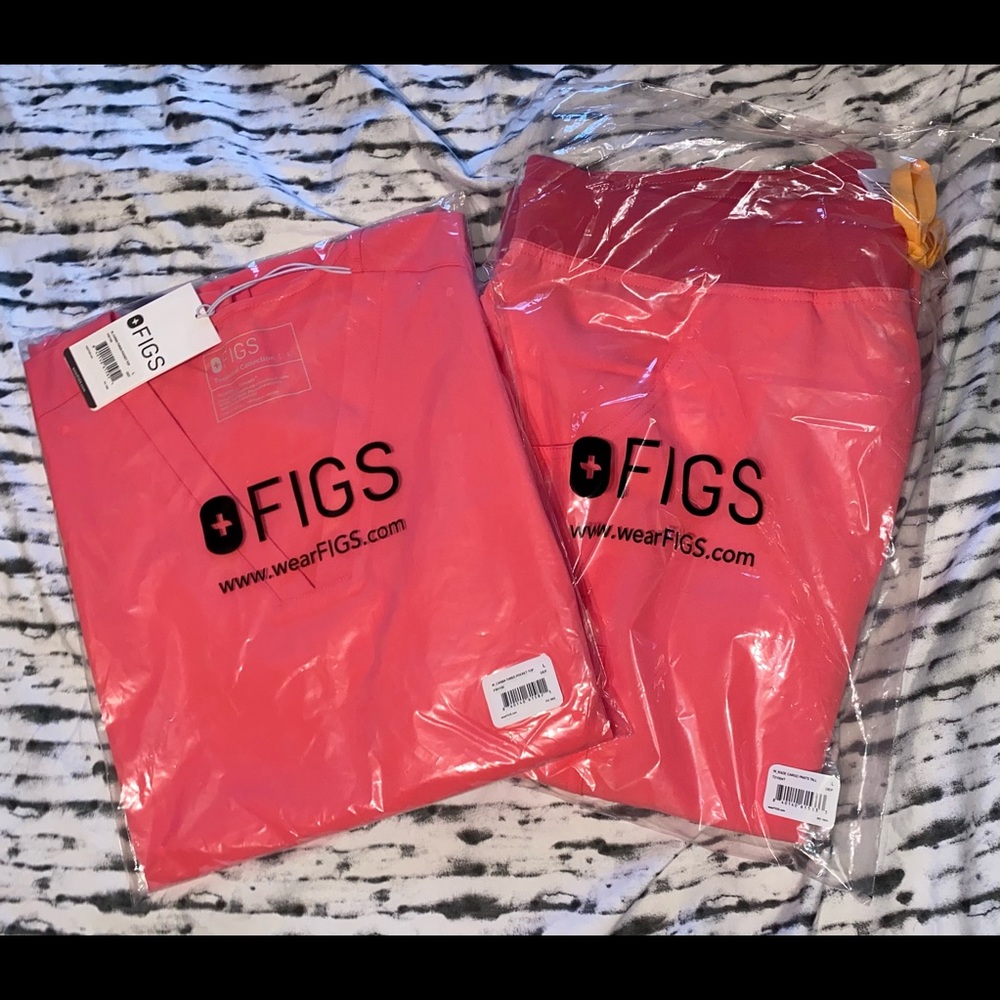 COPY - FIGS Neon Pink Large Tall Scrub Set